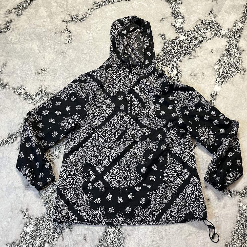 Akademiks Jacket Mens Size Medium Bandana Print Hooded‎ Windbreaker Pasiely